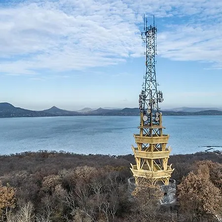 Nyaralohaz Hanga Dom wakacyjny